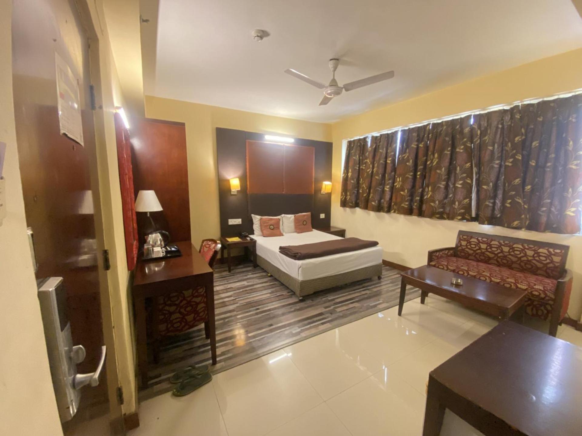 Astoria Hotel Kalkutta Kültér fotó