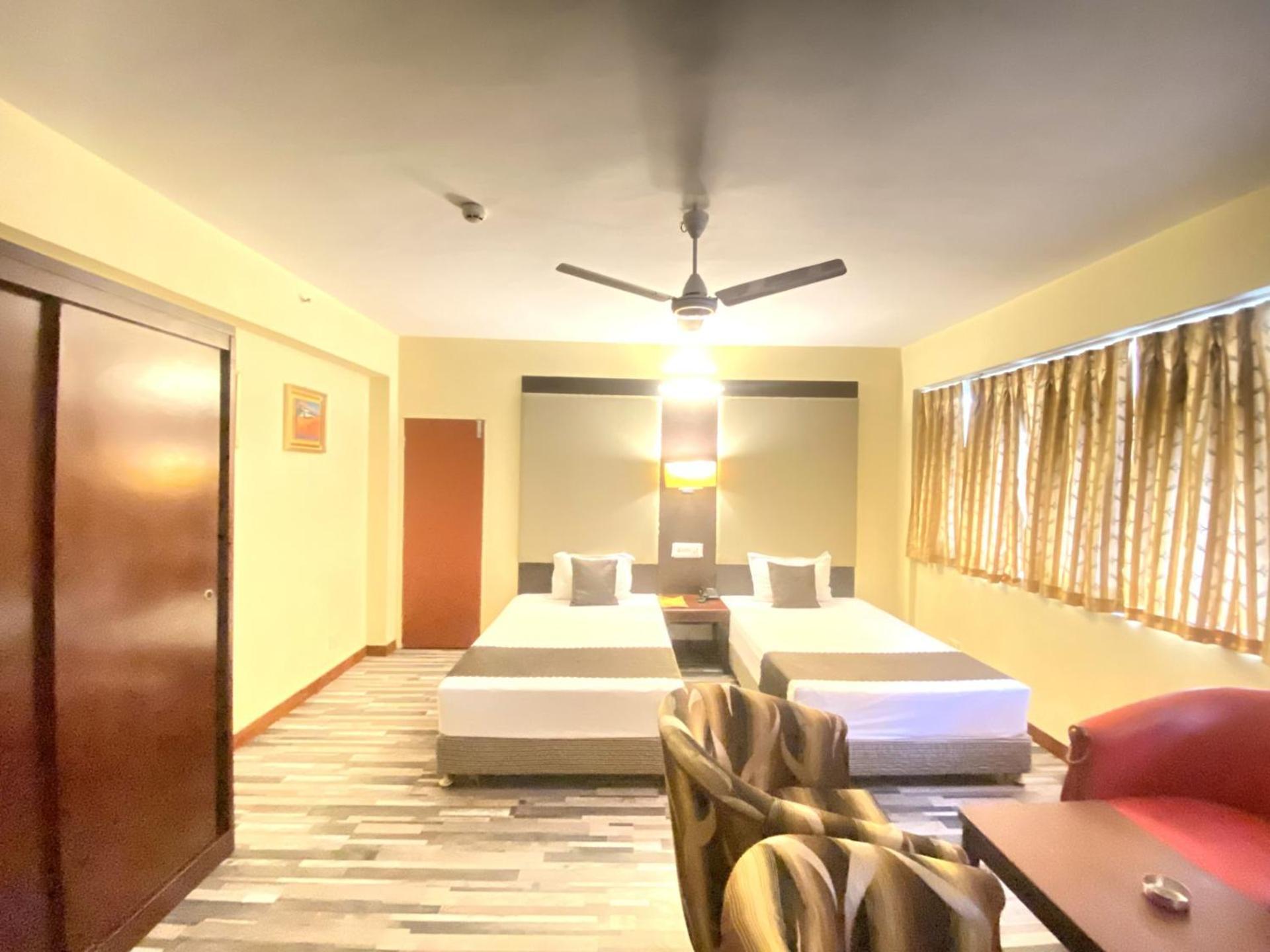 Astoria Hotel Kalkutta Kültér fotó