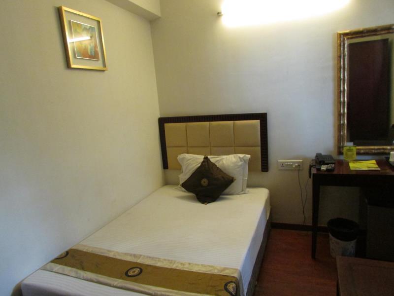 Astoria Hotel Kalkutta Kültér fotó